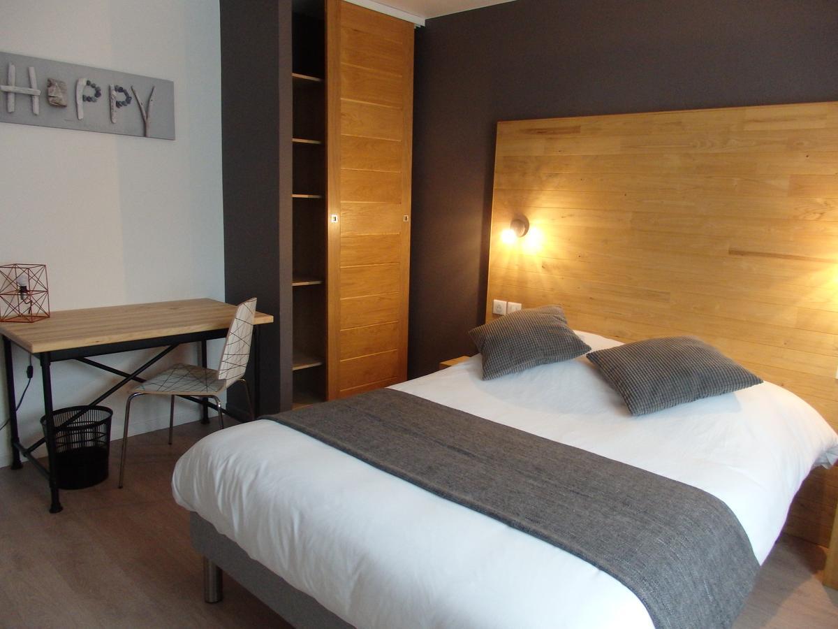Hotel Castel Neuves-Maisons Extérieur photo