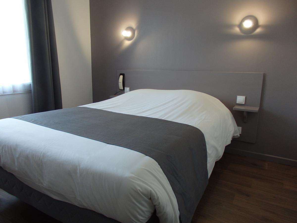 Hotel Castel Neuves-Maisons Extérieur photo