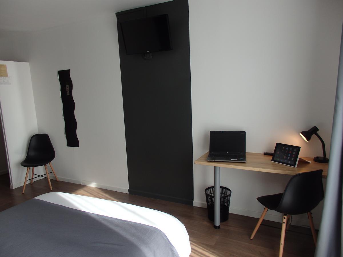Hotel Castel Neuves-Maisons Extérieur photo