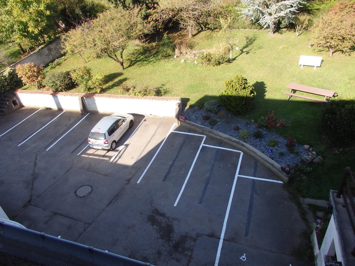 Hotel Castel Neuves-Maisons Extérieur photo